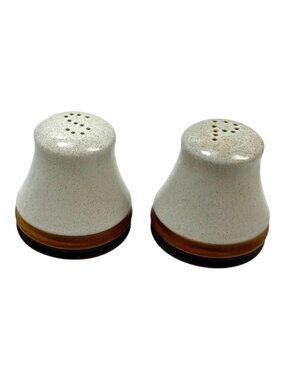 Denby Potters Wheel‎ Salt & Pepper Beige 3 inch tall Pottery Vintage 80s
